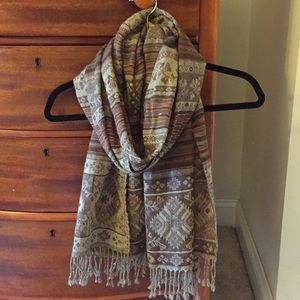 Brown/tan scarf or wrap